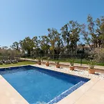 Beach Villa Cosins 1 Mel By Sealand Villas